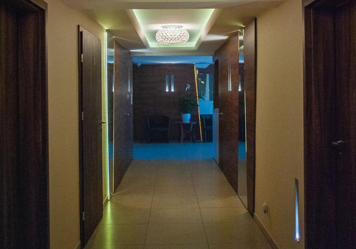 Hotel Livia Wolomin Εξωτερικό φωτογραφία